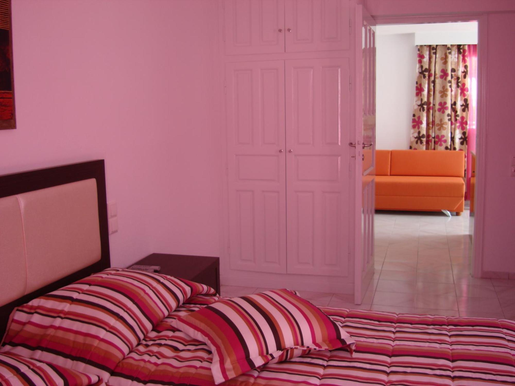 Elena Studios & Suites Ornósz Kültér fotó