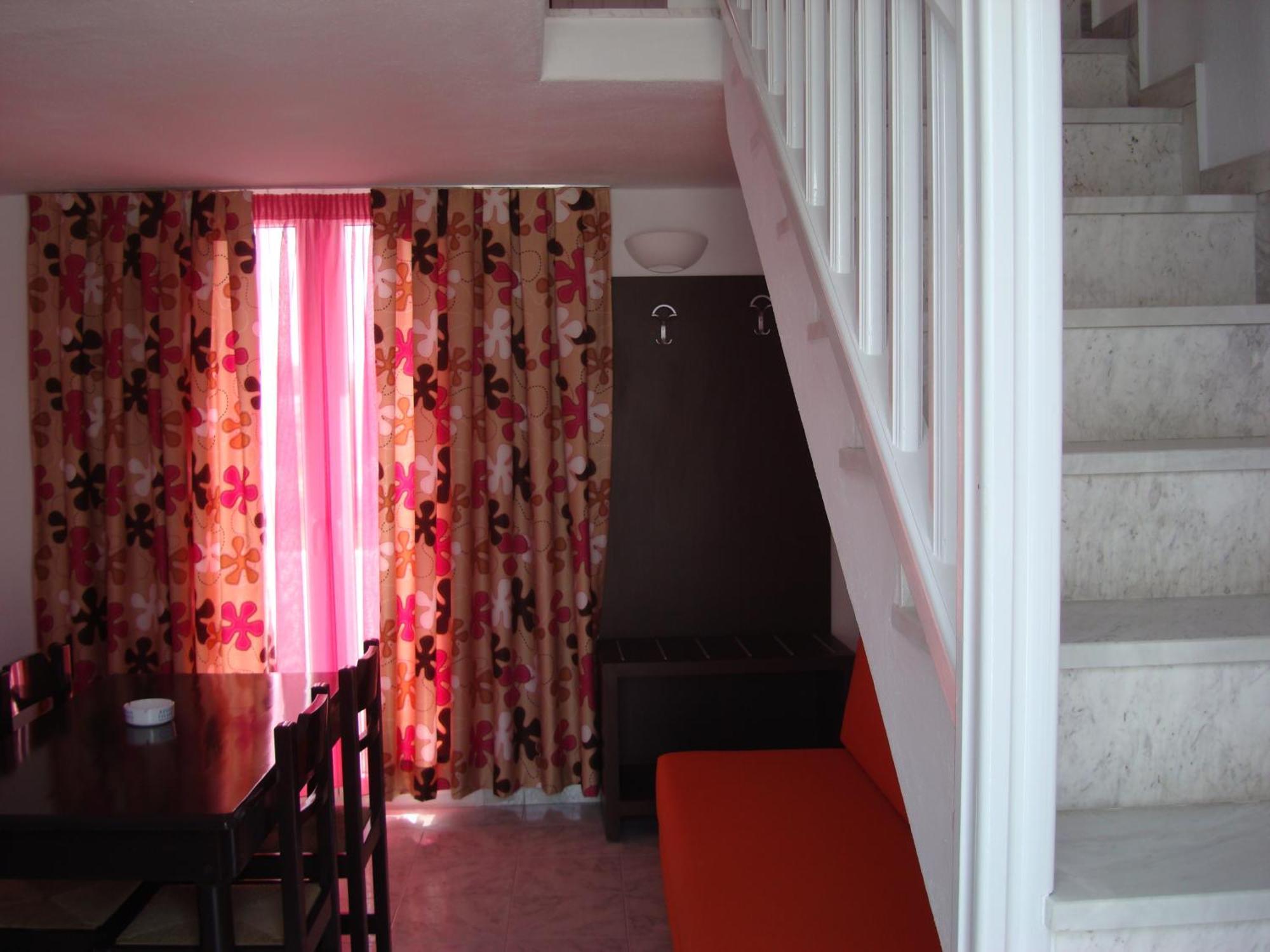 Elena Studios & Suites Ornósz Kültér fotó